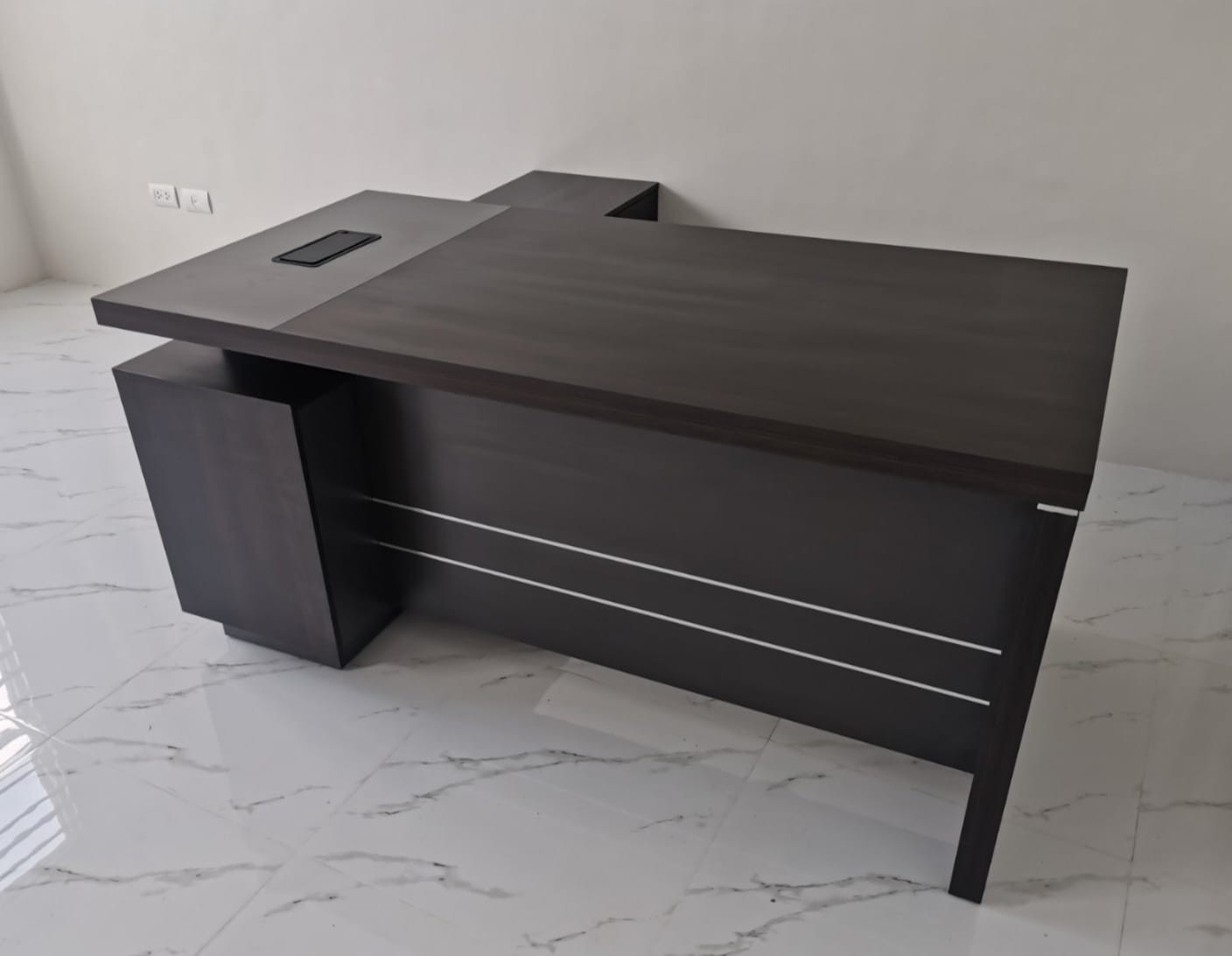1.8 meters grey oak executive desk, grey oak executive desk, 1.8m office desk, executive office desk, grey oak office desk, modern executive desk, contemporary office desk, executive workstation desk, large office desk, professional office desk, corporate office desk, manager office desk, director office desk, CEO office desk, office furniture desk, premium office desk, office table desk, executive home office desk, ergonomic executive desk, office desk with drawers, office desk with storage, modular executive desk, multifunction office desk, L-shaped executive desk (if applicable), U-shaped office desk (if applicable), modern office workstation, sleek executive desk, designer office desk, office desk for managers, office desk for directors, office desk for executives, office workspace desk, corporate office furniture, office desk for productivity, office desk for paperwork, office desk for meetings, office desk for home office, executive office furniture solution, professional workspace desk, modern home office desk, office desk with cable management, office desk with keyboard tray (if applicable), office desk for multitasking, contemporary office furniture, stylish office desk, premium grey oak desk, high-quality office desk, durable executive desk, heavy-duty office desk, steel frame office desk, wooden office desk, laminated grey oak desk, MDF office desk, office desk for collaborative workspace, office desk for open-plan offices, office desk for private offices, executive suite desk, office desk for hybrid workspace, multifunctional executive desk, office desk for long hours, ergonomic office desk, office furniture for B2B, wholesale executive desk, bulk office desk, commercial-grade office desk, office desk for teams, office workstation for employees, corporate office interior desk, office desk for directors and managers, office desk for home and corporate use, modern ergonomic office desk, office desk with smooth finish, office desk with premium design, multifunction office furniture, office desk for creative teams, office desk for project management, office desk for administrative staff, office desk for executives and managers, office desk for professional setup, contemporary executive desk, office desk for study and work, multifunctional office desk, modern professional office desk, office desk for business environments, executive office table, office desk for corporate suites, office desk for small and large offices, high-performance executive desk, commercial office furniture desk, workspace-optimized office desk, office desk for efficiency and productivity, office desk for digital professionals, office desk for collaborative work, modular office desk for professionals, multifunctional large executive desk, modern minimalist office desk, office desk for modern interiors, office desk for premium workspace, office desk for corporate productivity, contemporary office interior desk, desk for modern office setups, executive workspace furniture, office desk for team collaboration, office desk for managers, directors, and executives, multifunctional executive workstation, office desk with ample workspace, office desk for administrative departments, office desk for finance and HR, office desk for creative departments, premium laminated grey oak desk, office desk for corporate interior design, office furniture for professional environment, stylish large workspace desk, office desk for modern offices, contemporary large office desk, office desk for long-duration work, executive office desk for private office, office desk with modern styling, modern office workstation solution, office desk for collaborative spaces, multifunction office furniture solution, ergonomic design executive desk, corporate-grade large office desk, multifunction workspace executive desk, office desk for digital workspaces, executive office furniture for home and corporate use, office desk for professional work, office desk for creative teams, executive furniture desk, professional-grade modern office desk, office desk for directors and staff, office desk with modern finish, modern grey oak executive table, desk for managers and executives, premium office desk for corporate use, multifunctional workspace desk, office furniture for B2B buyers, office desk for large offices, office desk for private and shared spaces, advanced professional office desk, high-end office desk, office desk for contemporary interiors, modern executive desk for productivity, multifunctional professional desk, office desk for collaborative team environments, ergonomic executive workstation, office desk for high-performance work, contemporary grey oak office desk, office desk for professional settings, office desk for corporate suites, multifunctional desk for home office and corporate, premium professional office desk, modern large office desk, office desk with functional storage